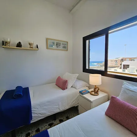 La Gaeta 1,views Above The Ocean Telde