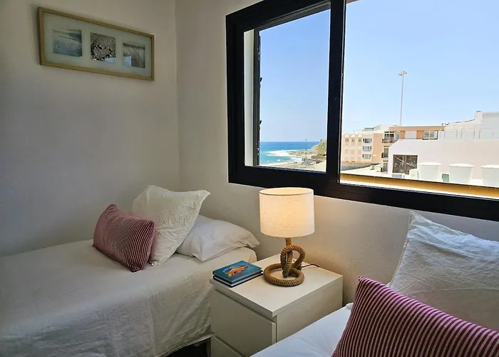 La Gaeta 1,views Above The Ocean Appartement